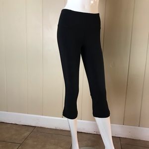 Lululemon capris
